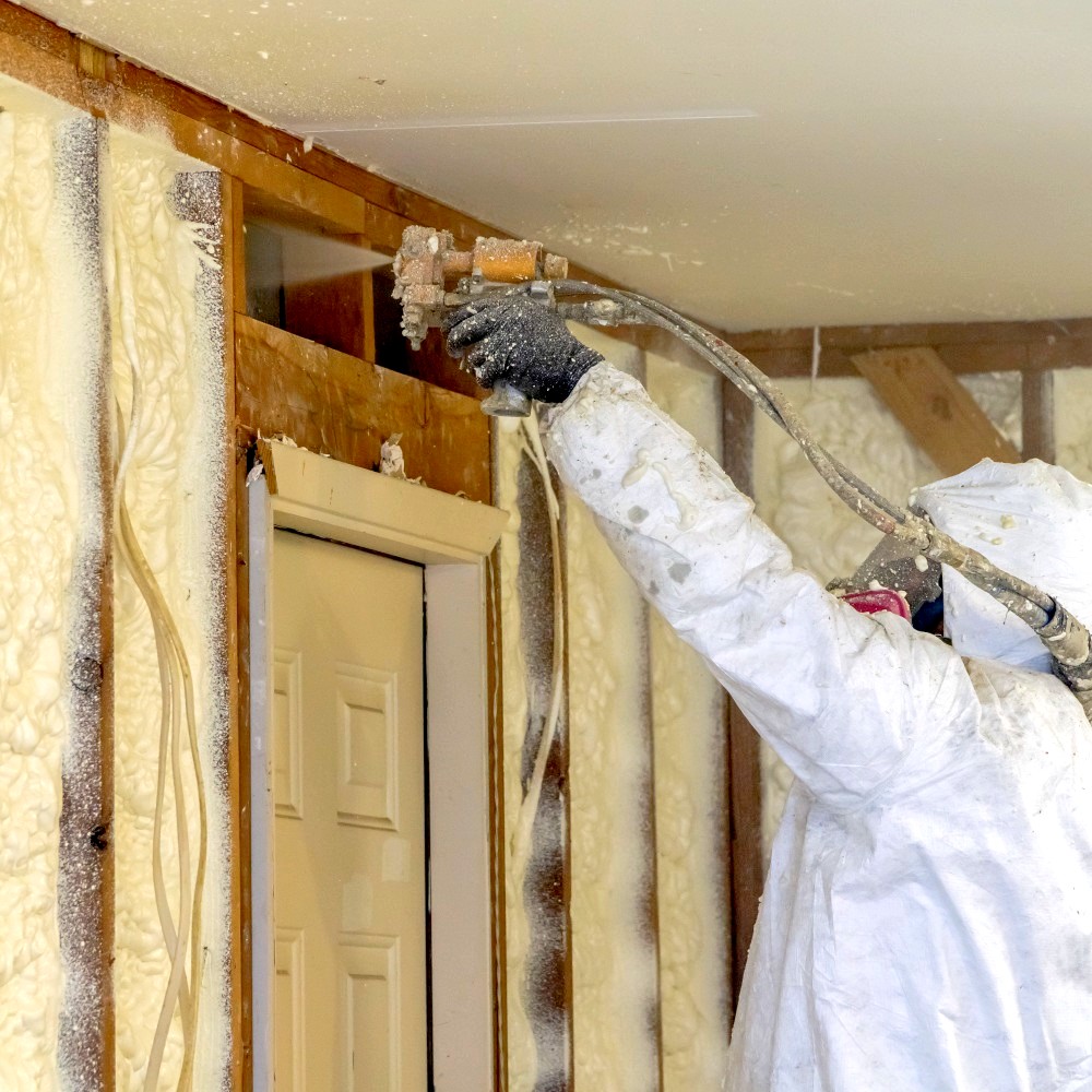 Wall Insulation Tradie Working 1